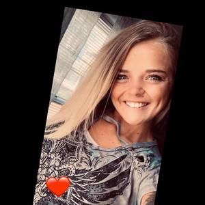 Meet your Posher, Lyssa